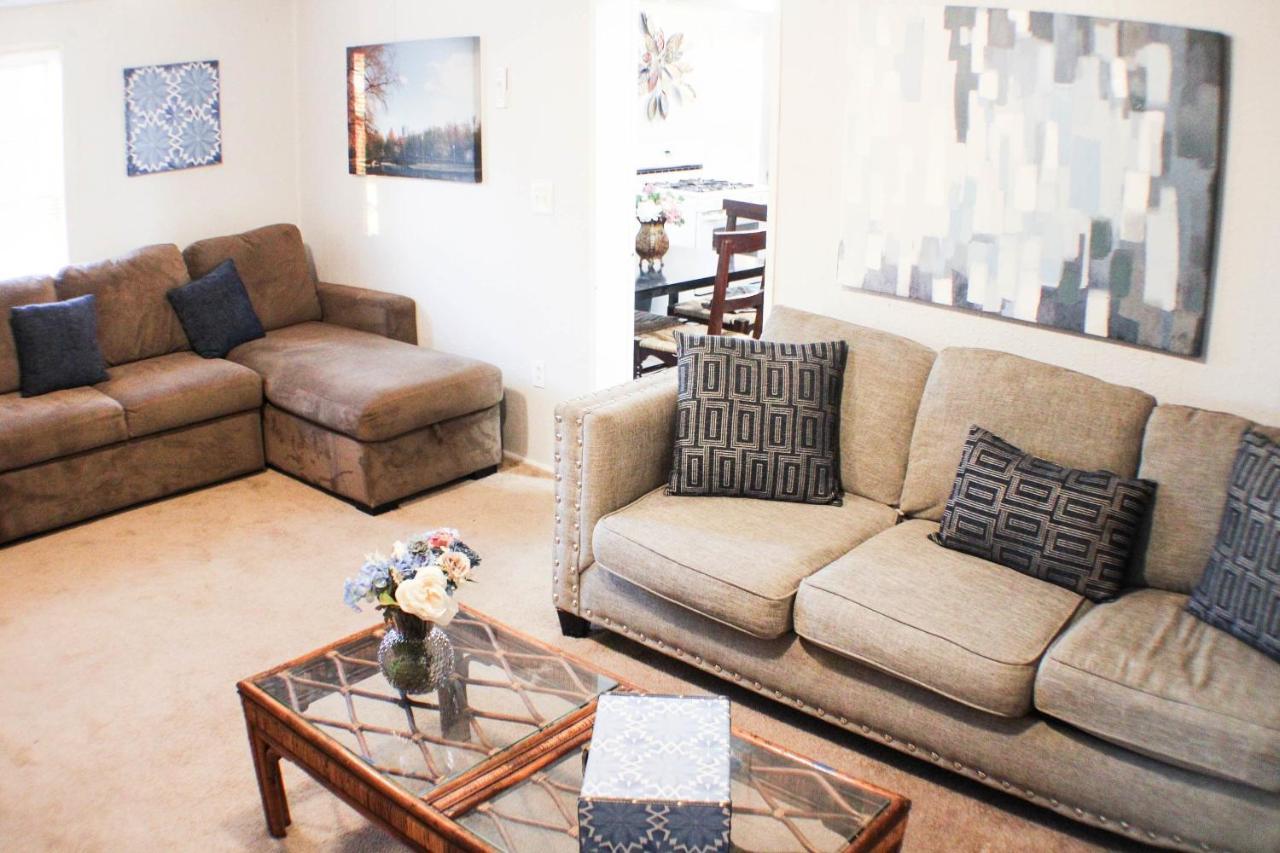 פיטסבורג California Ave - 2 Bedroom - Home Away From Home! מראה חיצוני תמונה