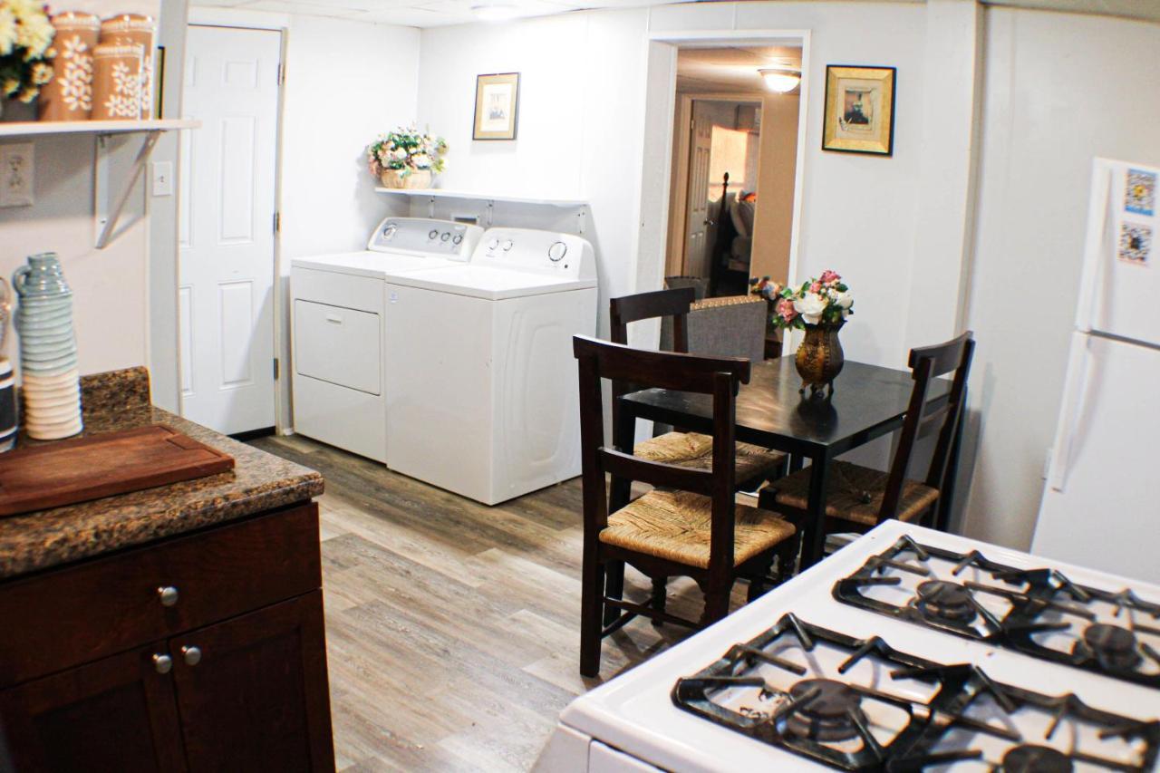 פיטסבורג California Ave - 2 Bedroom - Home Away From Home! מראה חיצוני תמונה